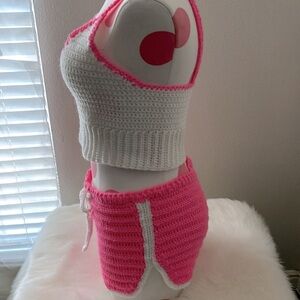 🩷PRICE IS FIRM🩷Crochet Pink Shorts and Crop Top New Excellent Condition